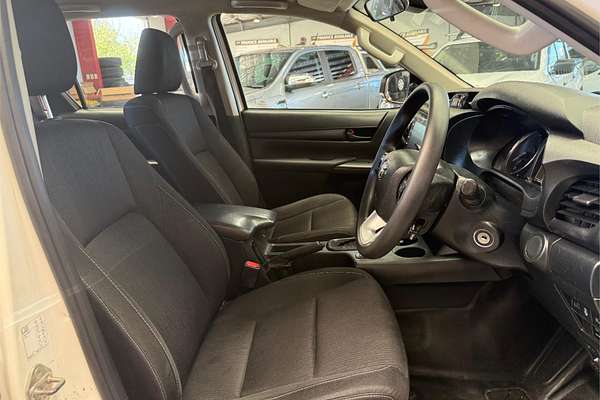 2020 Toyota Hilux SR GUN126R 4X4