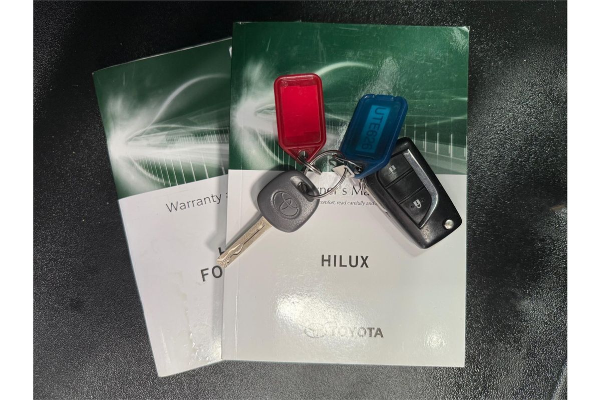 2020 Toyota Hilux SR GUN126R 4X4