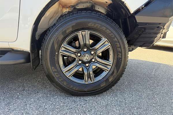 2020 Toyota Hilux SR GUN126R 4X4