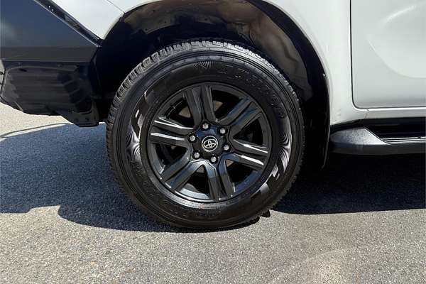 2020 Toyota Hilux SR GUN126R 4X4