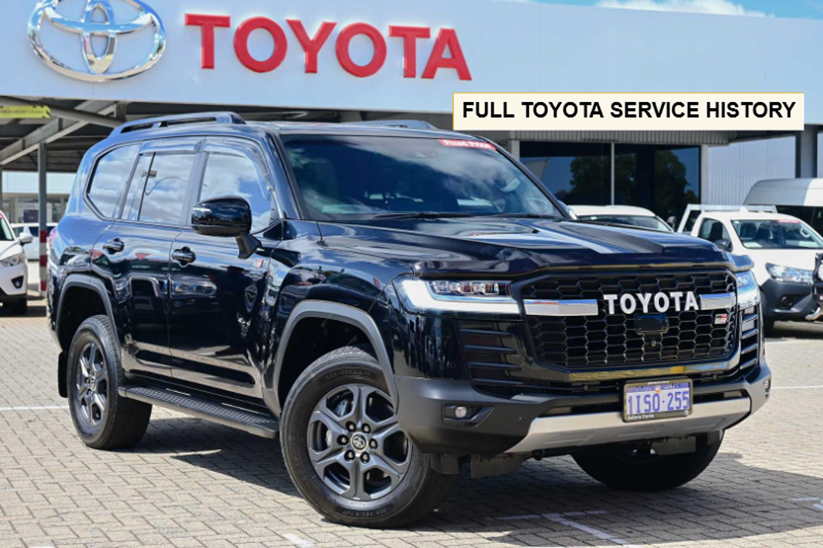 2023 Toyota Landcruiser GR Sport FJA300R
