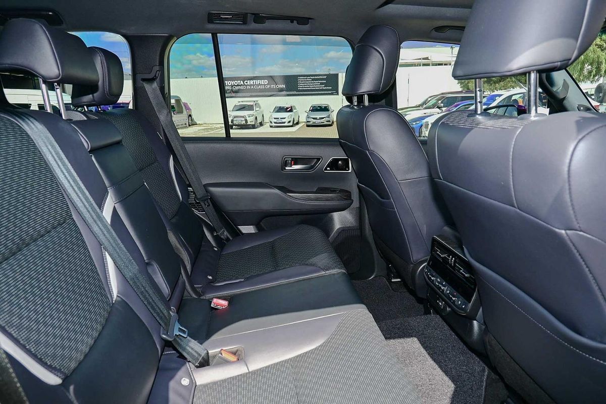 2023 Toyota Landcruiser GR Sport FJA300R