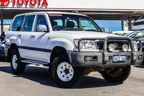 2002 Toyota Landcruiser GXL HZJ105R