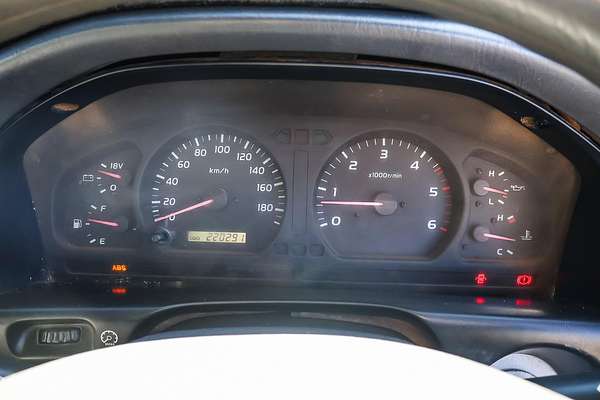 2002 Toyota Landcruiser GXL HZJ105R