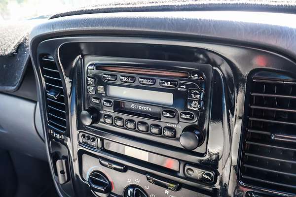 2002 Toyota Landcruiser GXL HZJ105R