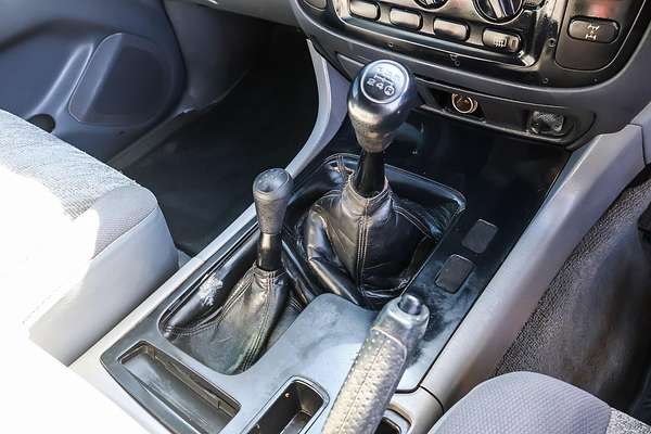 2002 Toyota Landcruiser GXL HZJ105R