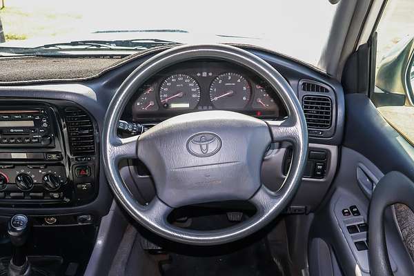 2002 Toyota Landcruiser GXL HZJ105R
