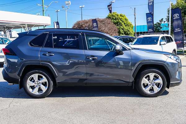 2020 Toyota RAV4 GXL MXAA52R