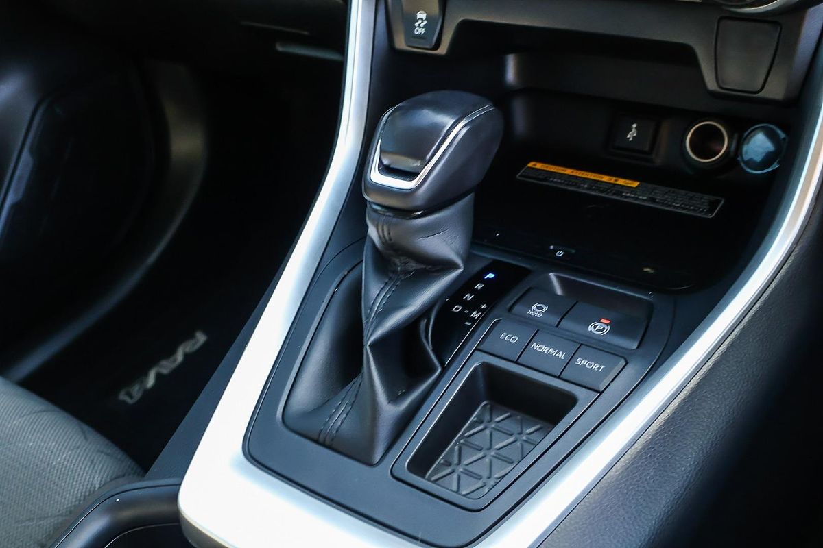 2020 Toyota RAV4 GXL MXAA52R