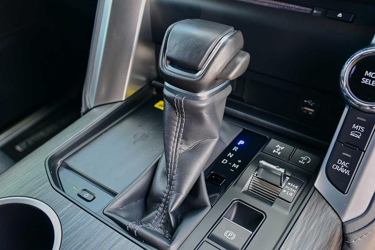 2023 Toyota Landcruiser GR Sport FJA300R