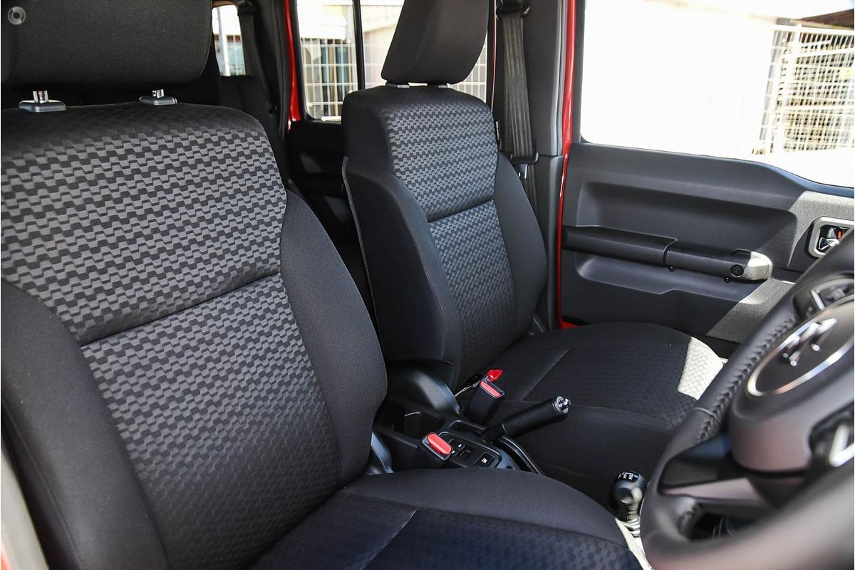 2025 Suzuki Jimny