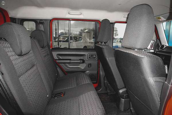 2025 Suzuki Jimny