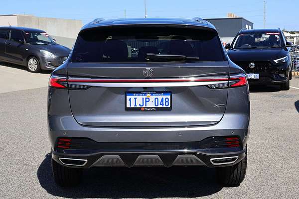 2024 MG HS Essence AS33