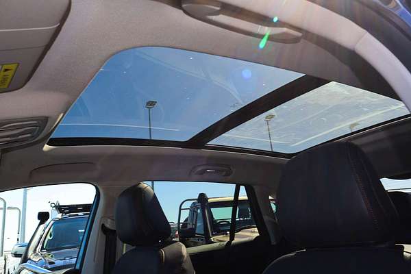 2024 MG HS Essence AS33