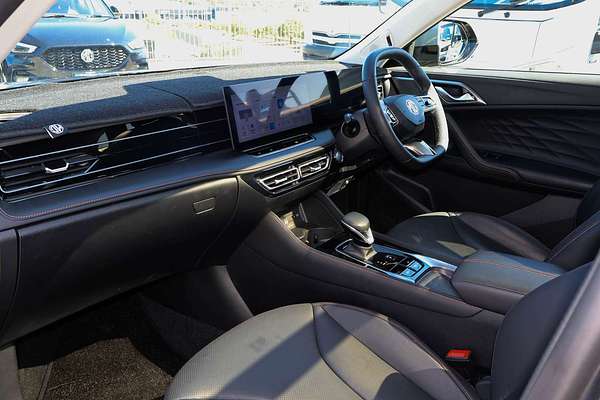 2024 MG HS Essence AS33