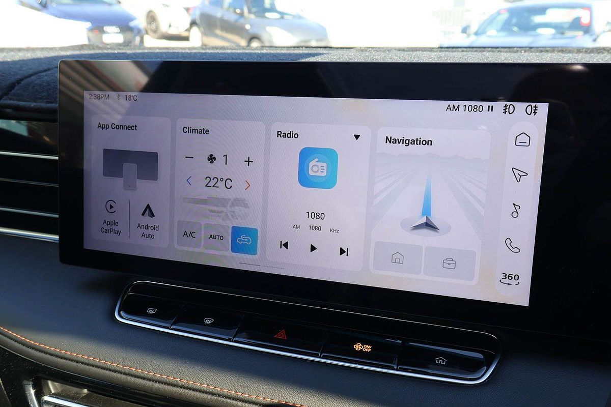 2024 MG HS Essence AS33