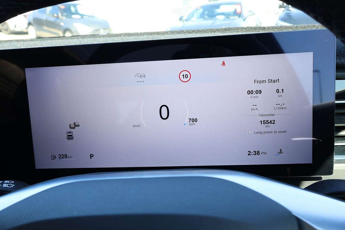 2024 MG HS Essence AS33