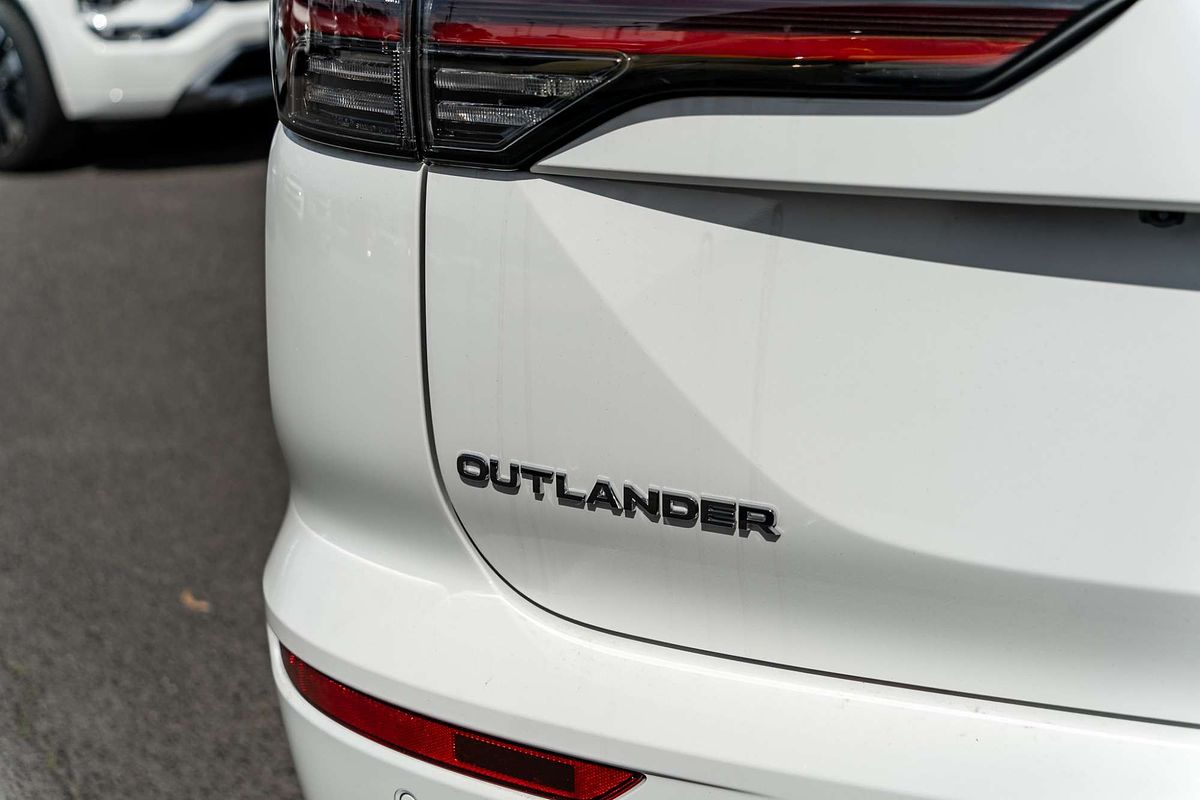 2025 Mitsubishi Outlander Aspire ZM