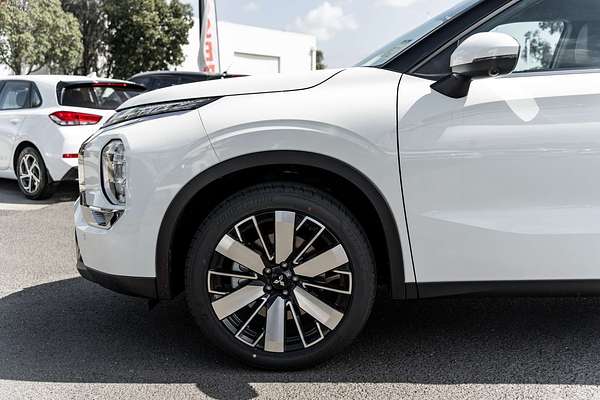 2025 Mitsubishi Outlander Aspire ZM