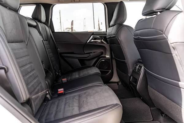 2025 Mitsubishi Outlander Aspire ZM