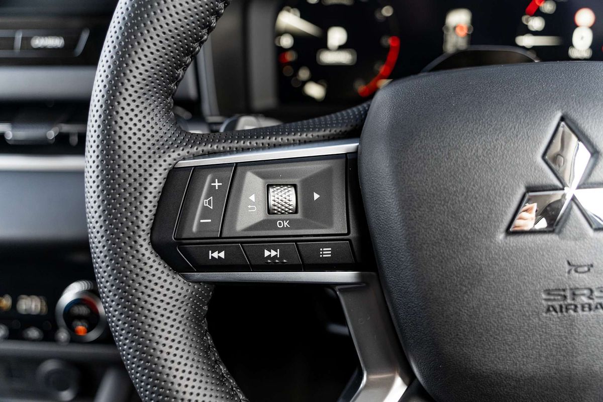 2025 Mitsubishi Outlander Aspire ZM