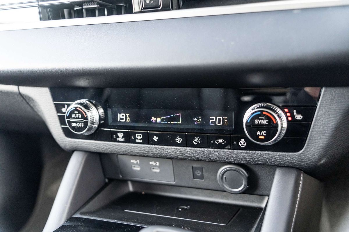 2025 Mitsubishi Outlander Aspire ZM