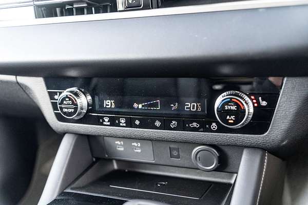 2025 Mitsubishi Outlander Aspire ZM