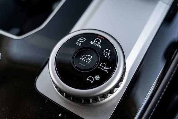 2025 Mitsubishi Outlander Aspire ZM