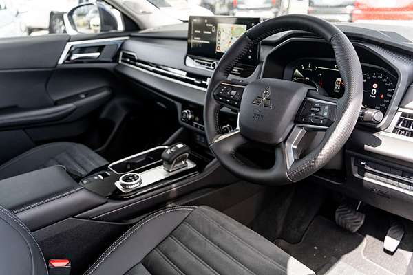 2025 Mitsubishi Outlander Aspire ZM