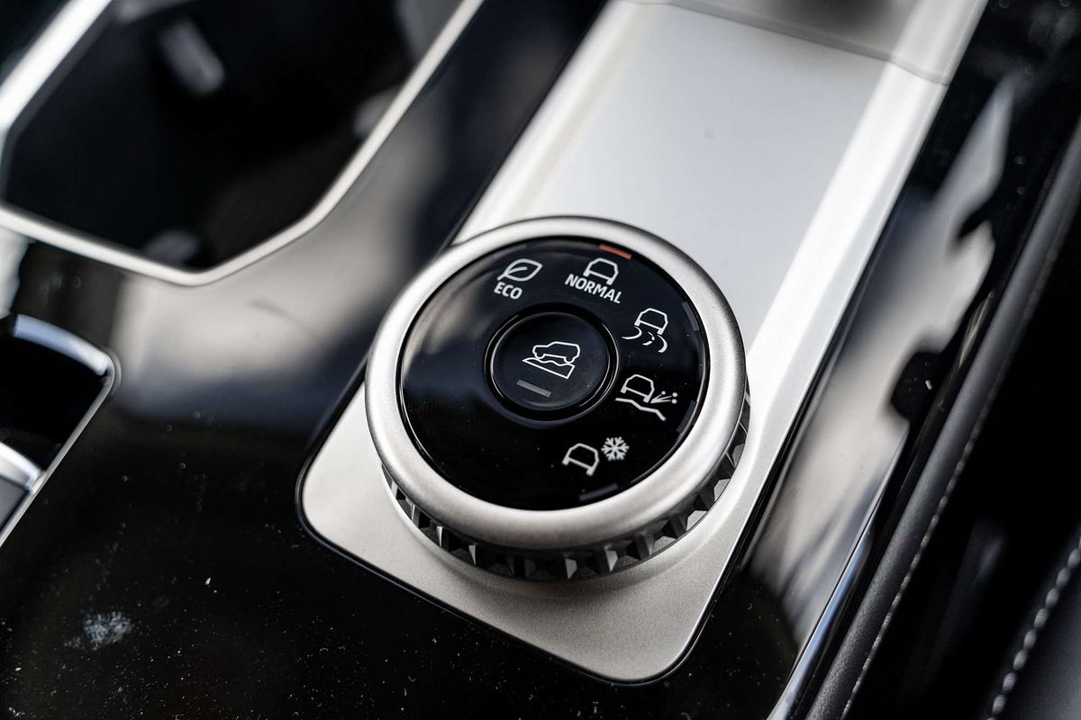 2025 Mitsubishi Outlander Aspire ZM