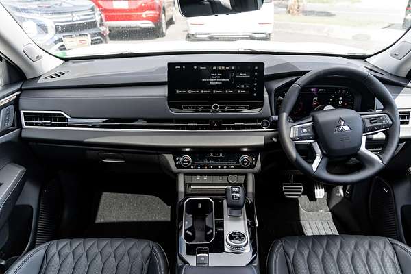 2025 Mitsubishi Outlander Exceed ZM
