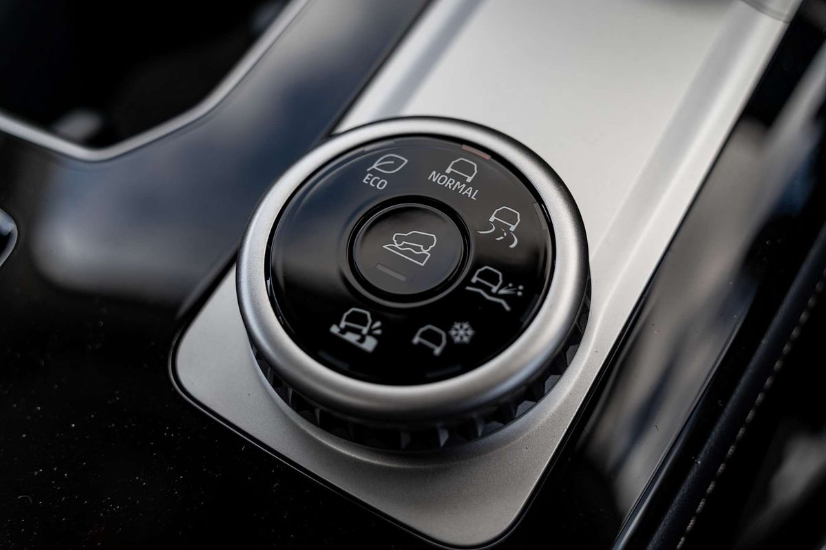 2025 Mitsubishi Outlander Exceed ZM