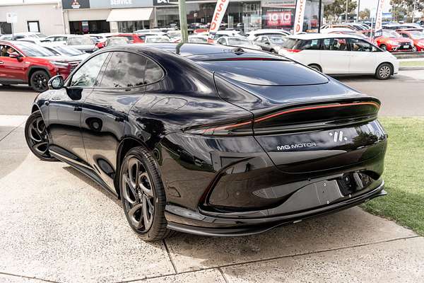 2025 MG IM5 Platinum P12L