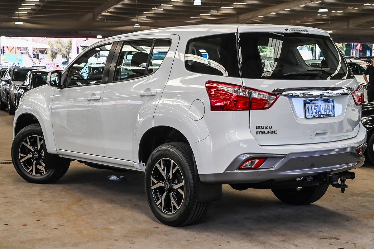 2021 Isuzu MU-X LS-M