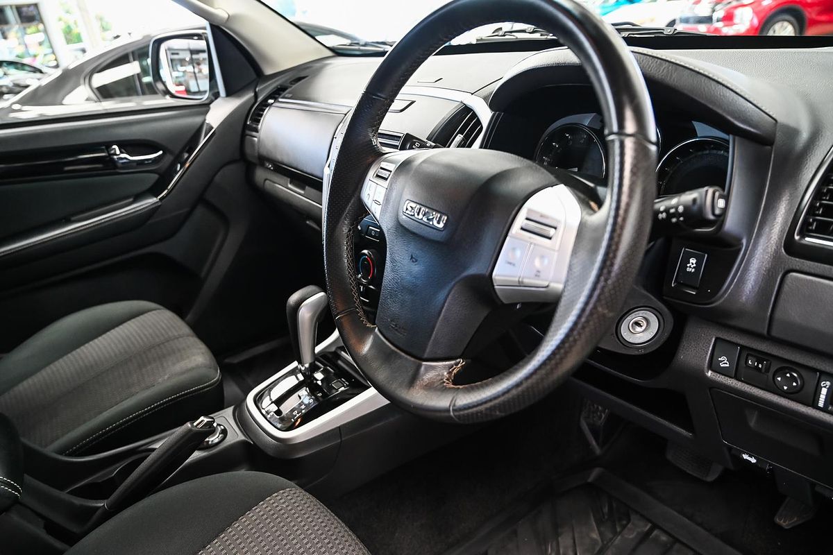 2021 Isuzu MU-X LS-M
