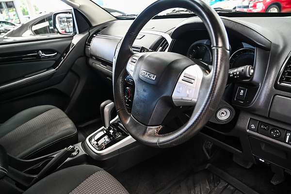 2021 Isuzu MU-X LS-M