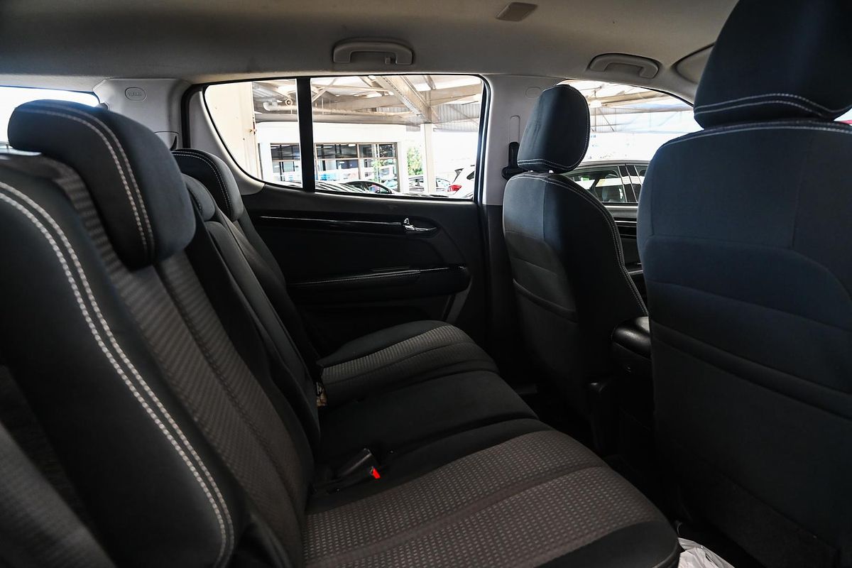 2021 Isuzu MU-X LS-M