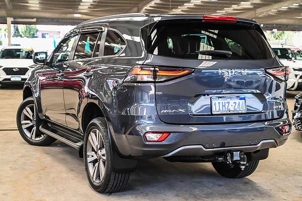 2024 Isuzu MU-X LS-T