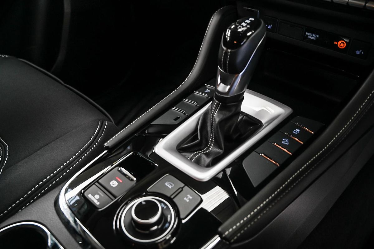 2024 Isuzu MU-X LS-T