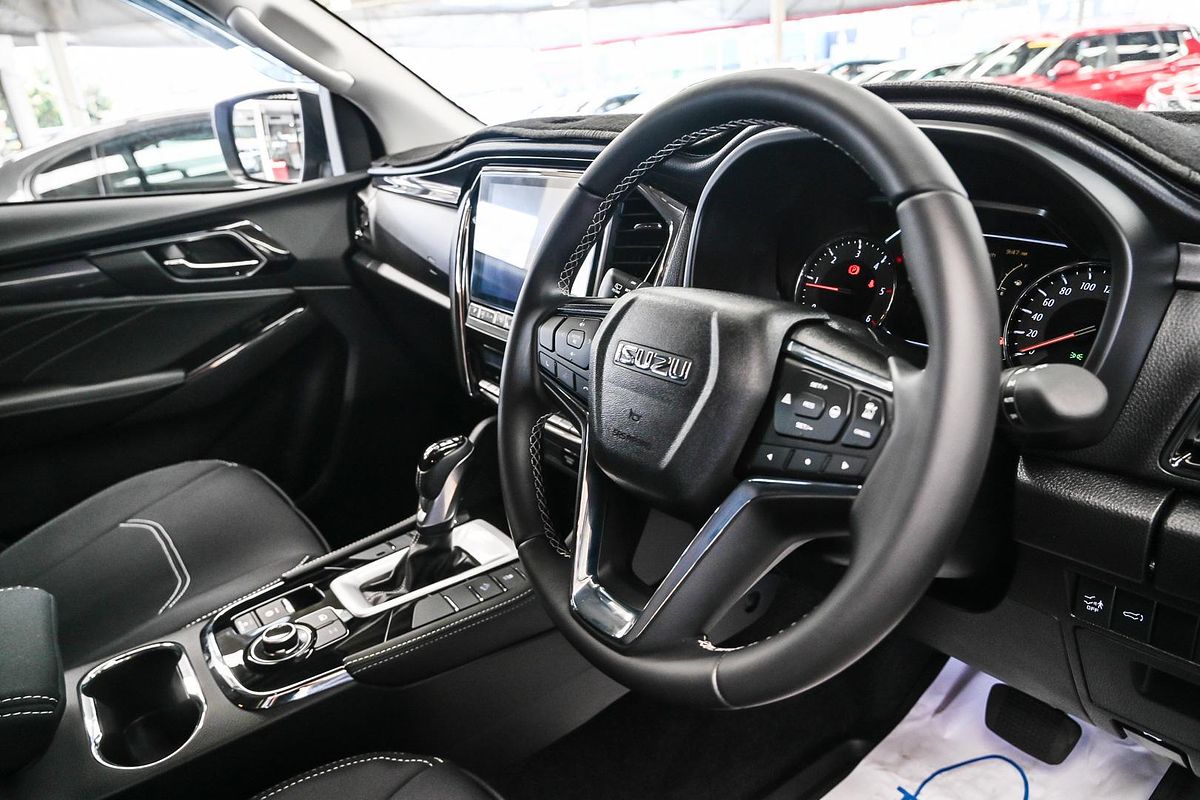 2024 Isuzu MU-X LS-T
