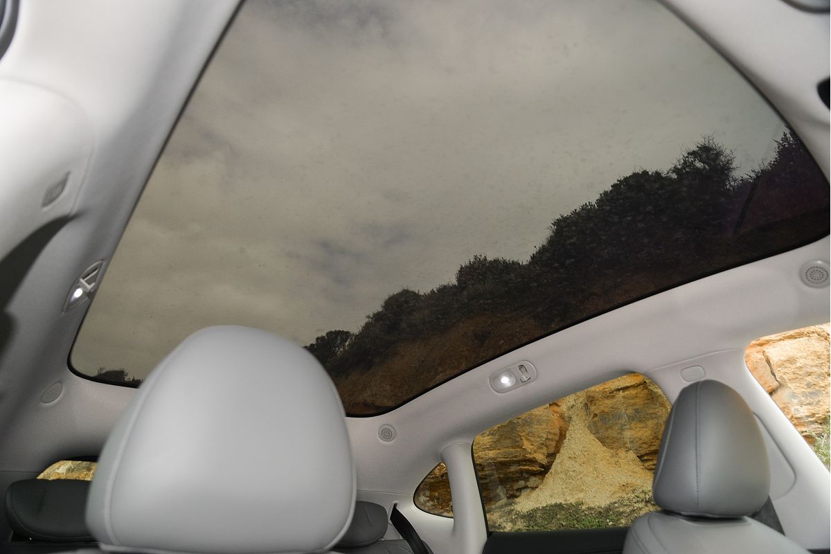 2025 MG IM6 Platinum S12L