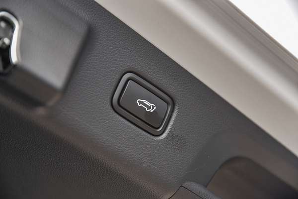 2025 Hyundai Palisade Calligraphy Black Ink LX2.V5