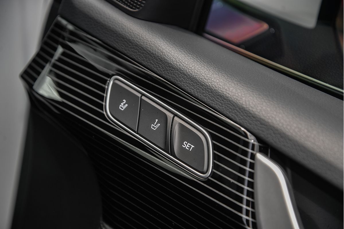 2025 Hyundai Palisade Calligraphy Black Ink LX2.V5