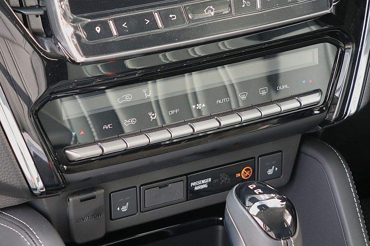 2024 Isuzu MU-X LS-T