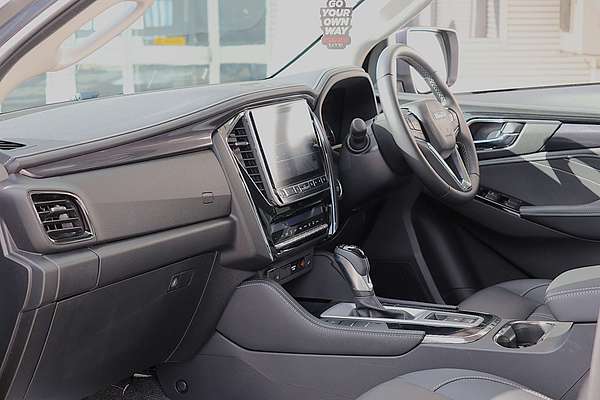 2024 Isuzu MU-X LS-T