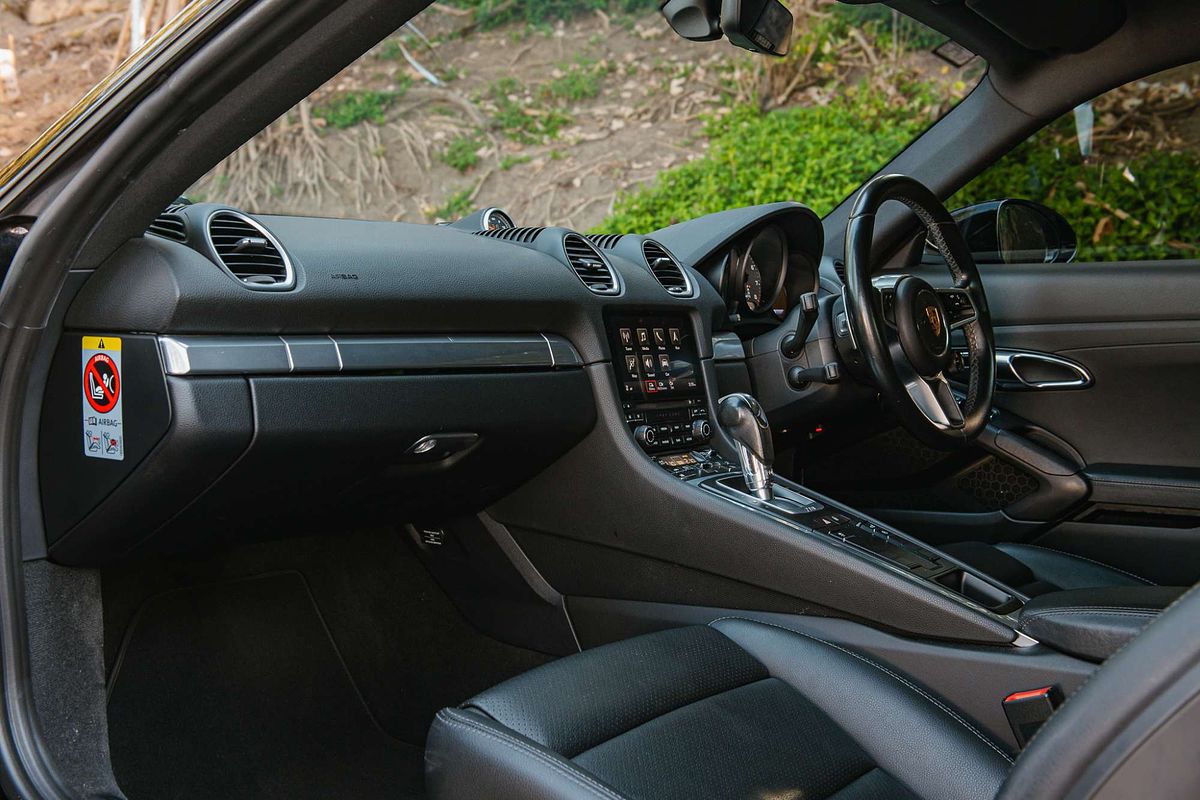 2016 Porsche 718 Cayman S 982