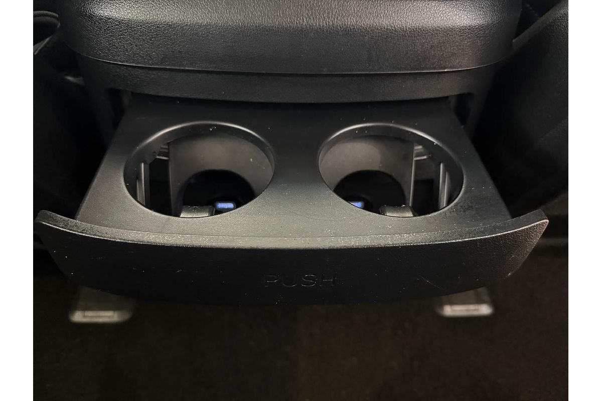 2022 Hyundai STARIA US4.V1