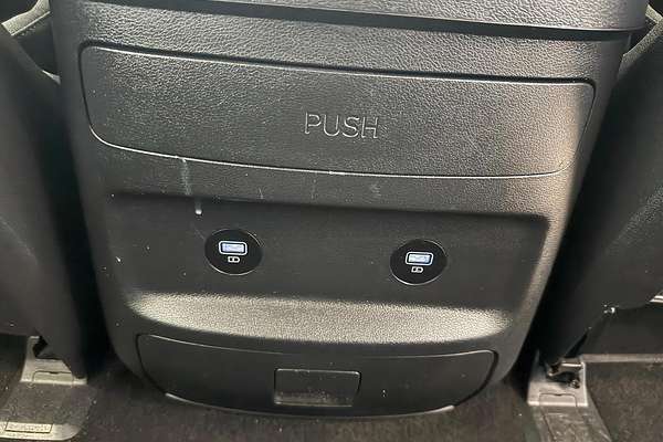 2022 Hyundai STARIA US4.V1