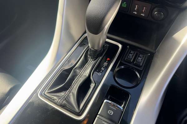 2024 Mitsubishi Eclipse Cross Exceed YB