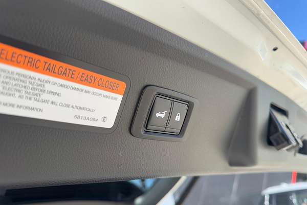 2024 Mitsubishi Eclipse Cross Exceed YB